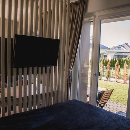 Lilly Apartment With Pool And Terrace Palanga Exterior photo