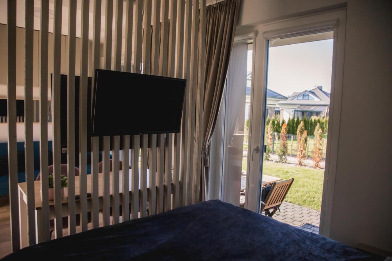 Lilly Apartment With Pool And Terrace Palanga Exterior photo